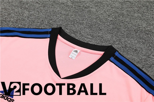 Manchester United Training T Shirt + Shorts Pink 2023/2024