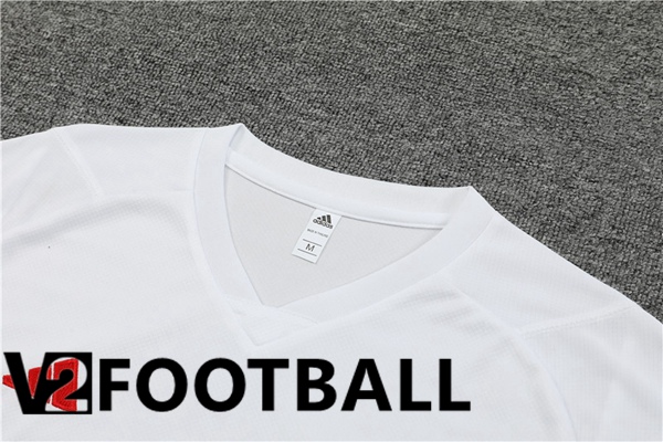 Manchester United Training T Shirt + Shorts White 2023/2024