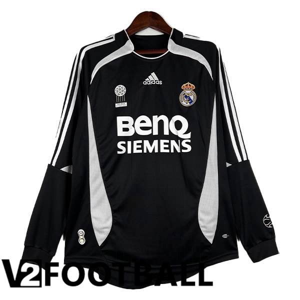Real Madrid Retro Football Shirt Third Long Sleeve Black 2006-2007