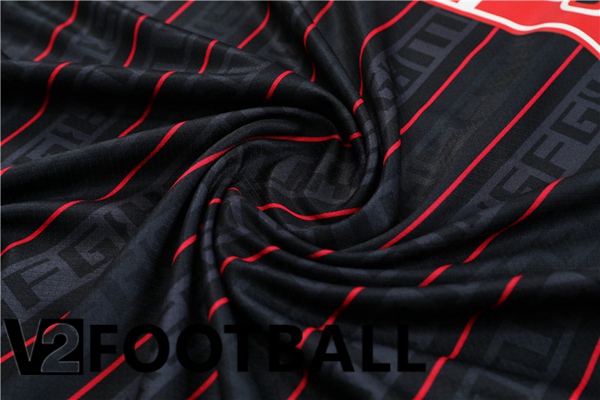 FC Liverpool Training T Shirt + Shorts Black 2023/2024