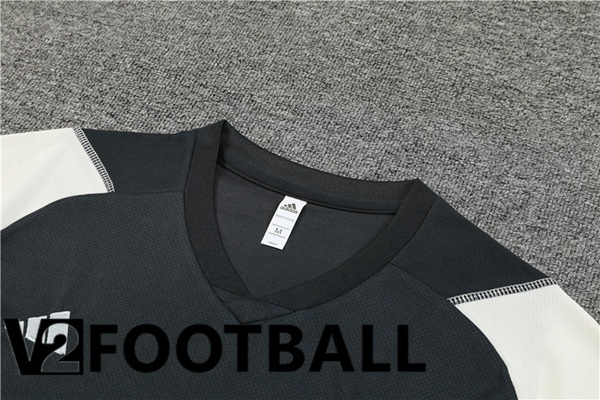 Juventus Training T Shirt + Shorts Grey 2023/2024