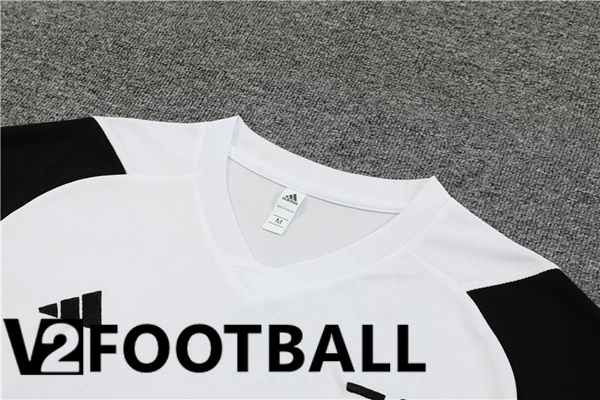 Juventus Training T Shirt + Shorts White 2023/2024