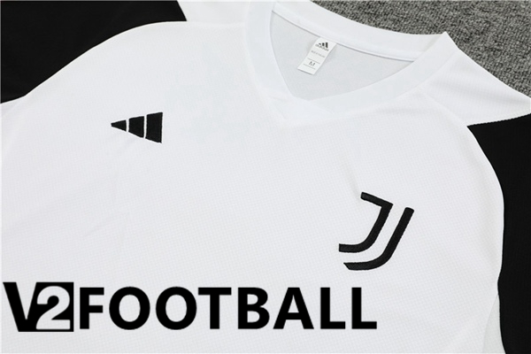 Juventus Training T Shirt + Shorts White 2023/2024