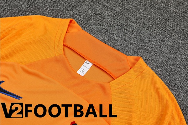 FC Barcelona Training T Shirt + Shorts Orange 2022/2023
